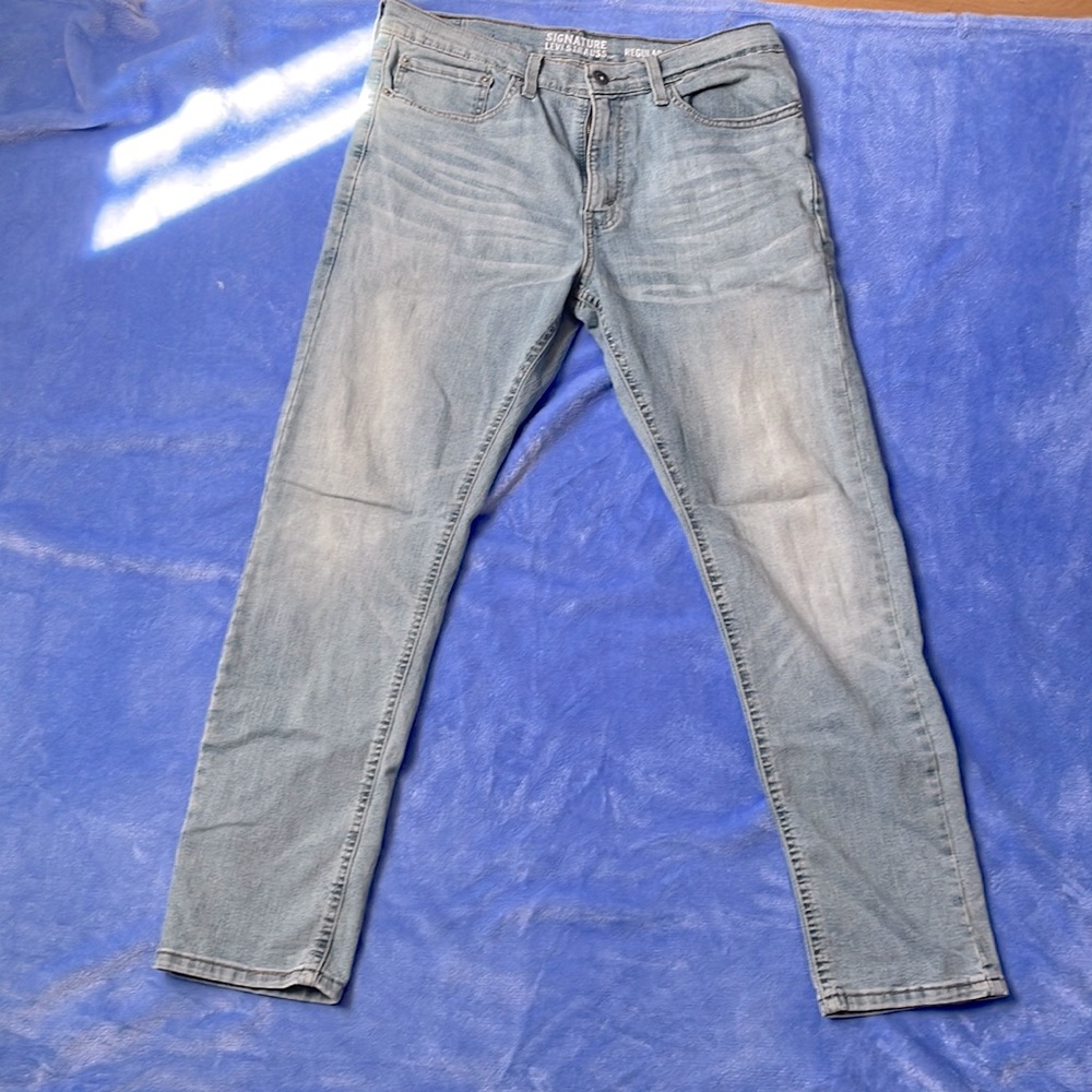 LEVI STRAUSS